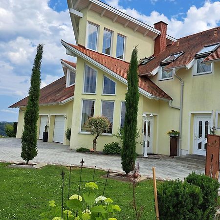 Appartement Schober Kukmirn Екстер'єр фото